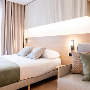 Atenea Calabria Lägenhetshotell Barcelona