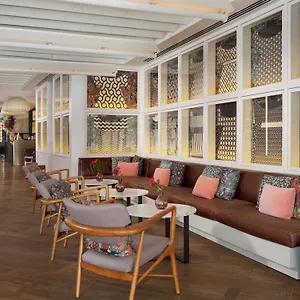 4* Hotel H10 Universitat (adults Only)